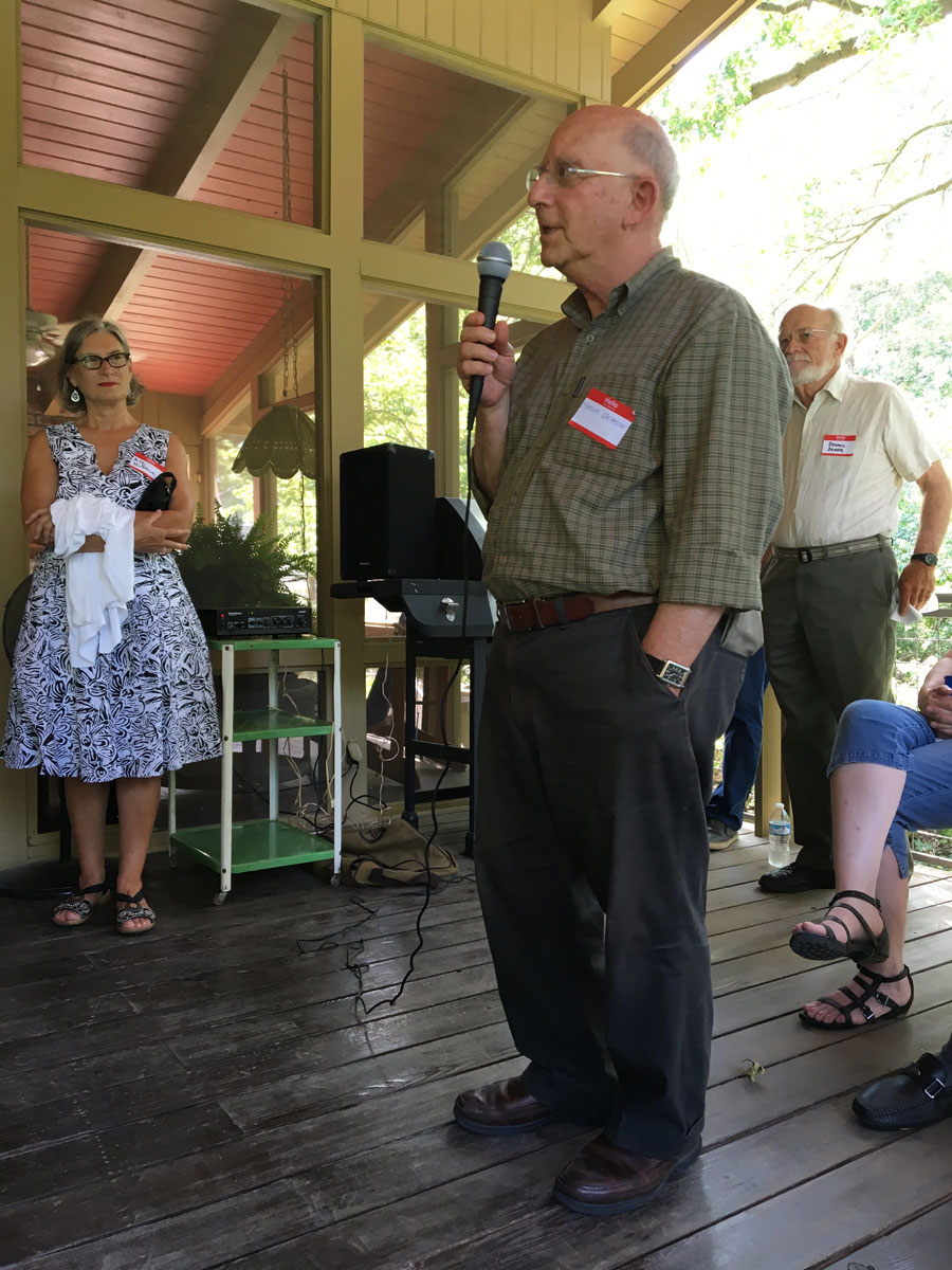 Steve Grabow addresses the Lawrence Modern group at the Cerf House gathering, June, 2016